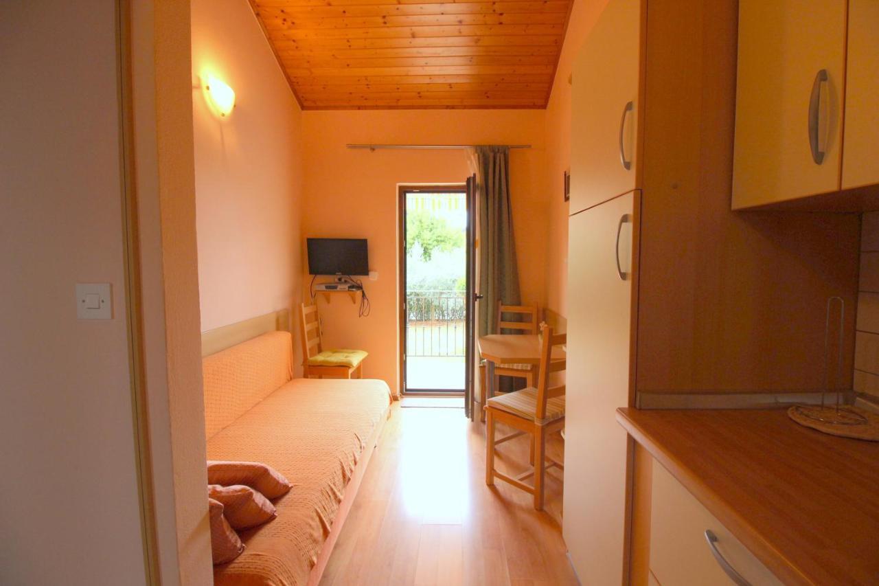 Irena A2 Apartment Novigrad  Exterior photo